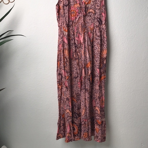 Madewell Lace-Up Ruffle-Hem Midi Dress in Bali Blooms - Picture 5 of 6